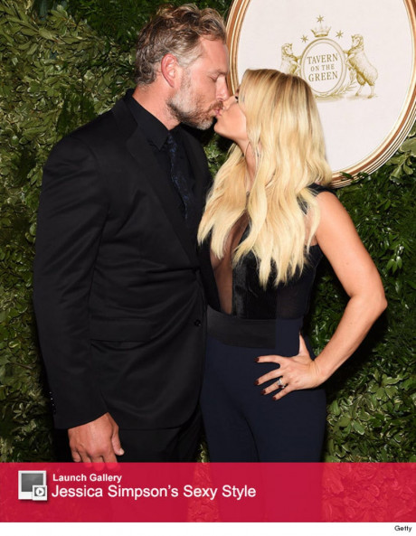 Jessica Simpson Eric Johnson Pack On The Pda At Nyfw See Celeb