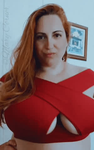 melons Bouncing boobies Curvy massive tits MILF Natural boobs redhead chunky boobies Porn GIF