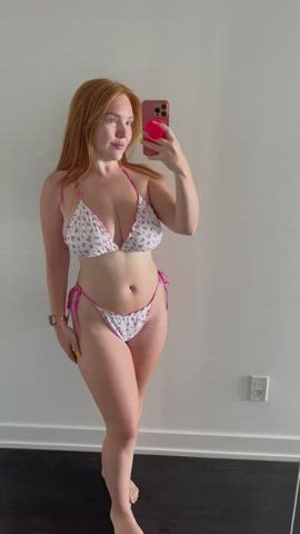 massive tits Bikini boobies Curvy Freckles Pale redhead tits Porn GIF