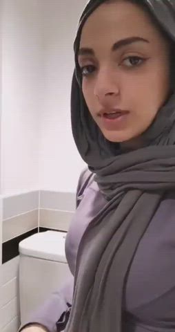 Arab giant cock schlong Hijab Muslim swallowing Porn GIF