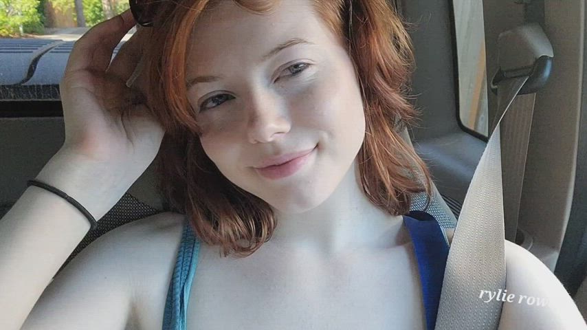 18 Years cougar Car Sex Caught Flashing Public red hair young r/CaughtPublic Porn GIF