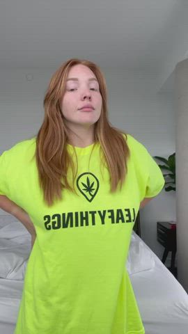 Amateur huge boobs tits Bouncing boobies OnlyFans ginger head boobs Titty Drop Porn GIF