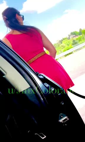 Flashing MILF vagina Porn GIF