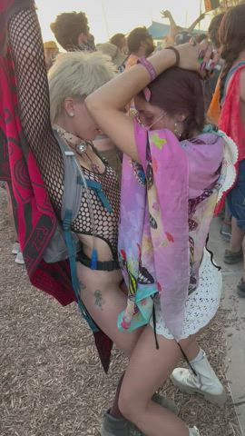 Dancing Festival girlfriend Girlfriends girls Grinding Lesbians OnlyFans Twerking Porn GIF