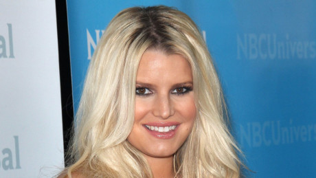 Jessica Simpson Stuns In Figure Dress