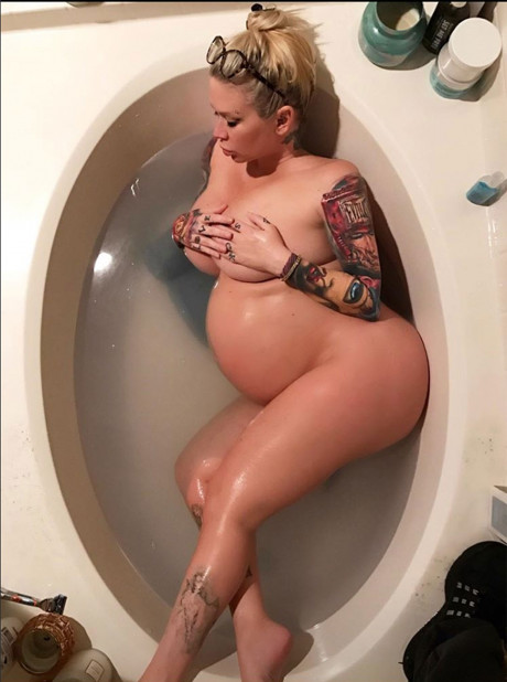 Jenna Jameson Shares Nude Throwback Pregnancy Photo People Com