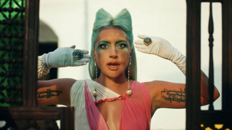 Watch Lady Gaga S 911 Music Video Is A Surreal Death Dream